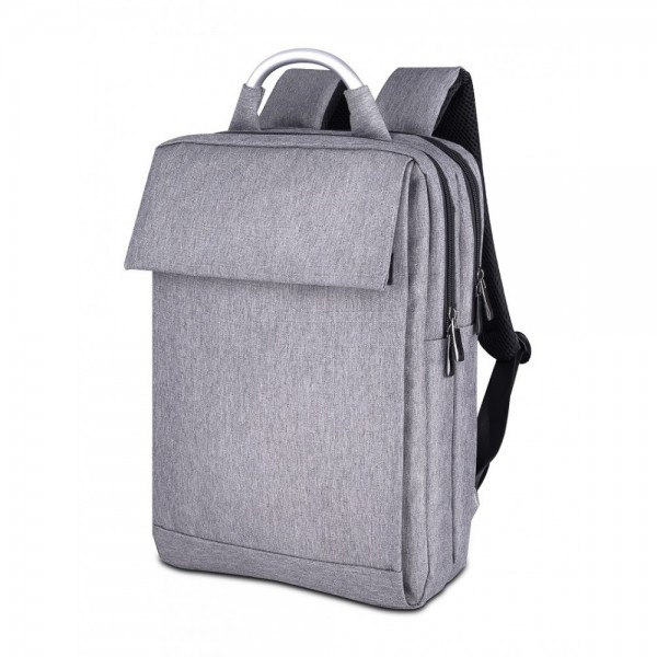 Metal Saplı Lüks Sırt Çantası Metal Saplı Lüks Sırt Çantası